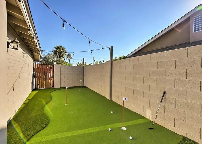 Swim, Putt & Explore! Classic Desert Ranch *